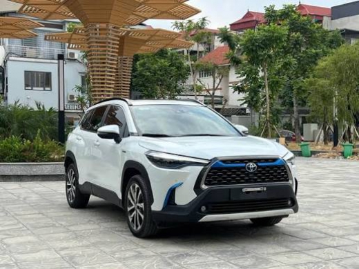 Toyota Innova Cross